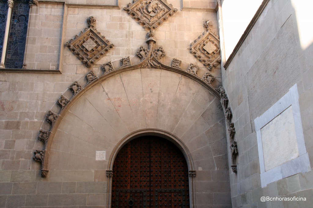 Fachada gótica de Ajuntament de Barcelona