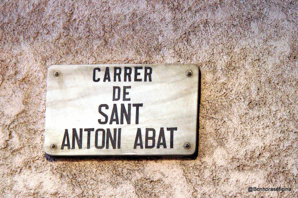 Calle dedicada a Sant Antoni Abat en Barcelona