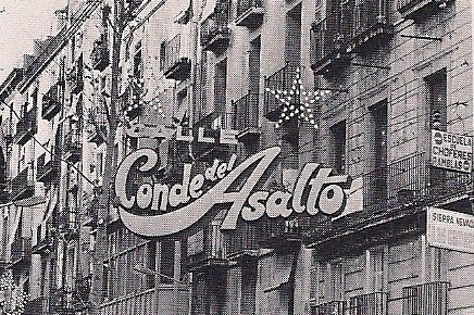 Antiguo cartel que anunciaba el inicio de la calle Conde del Asalto