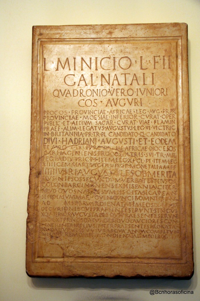 Reproducción de la placa honorífica dedicada a Lucius Minicius Natalis