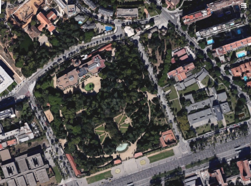 Vista aérea del palacio y los jardines a través de Google Maps